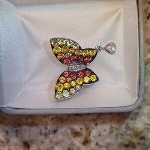 18KT TOP GEM SAPPHIRE BUTTERFLY PENDANT/BROOCH 3 CTS. 5.1 GRAMS GOLD